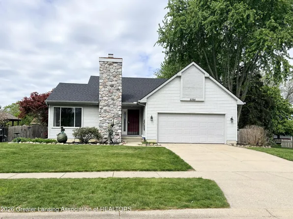 2325 Bush Hill Dr, Holt, MI 48842