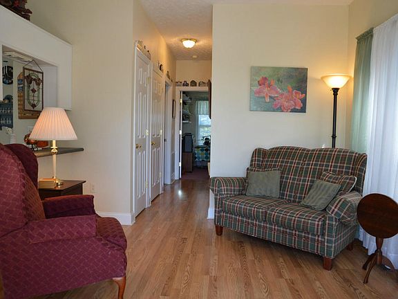 3rd image of 1655 Providence Blvd APT 16H