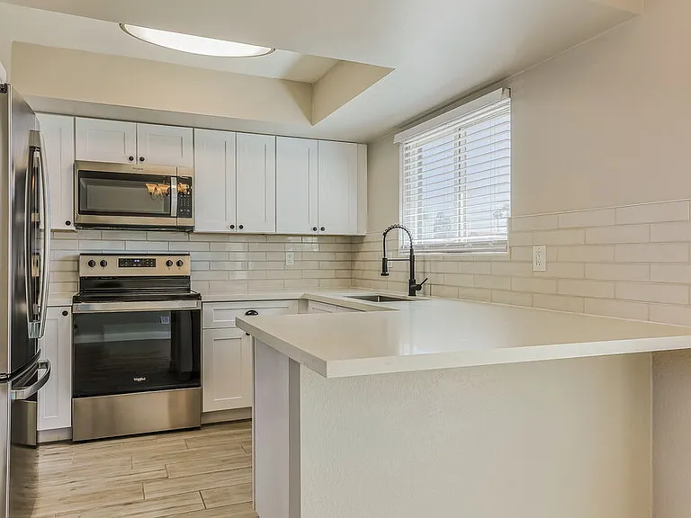 1415 N Ironwood St — Photo 10