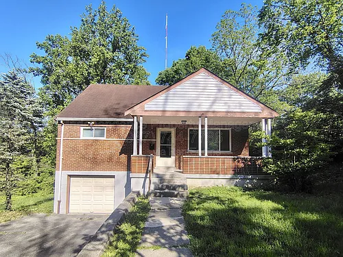 2166 Clara St Photo 1