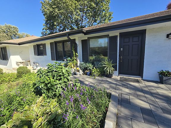 4th image of 31111 N Oplaine Rd