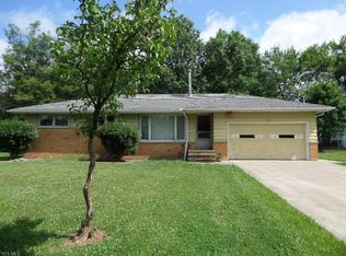 3704 Royalton Rd, North Royalton, OH 44133