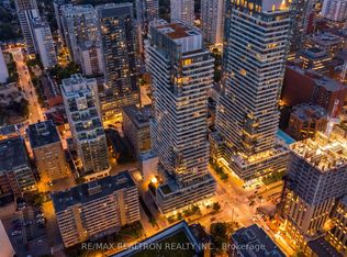185 Roehampton Ave #510, Toronto, ON M4P 0C6