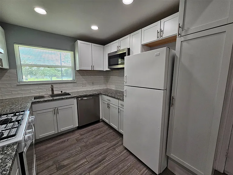 2603 Peach Tree Ln — Photo 11