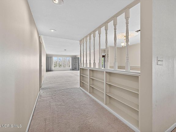 4th image of 4216 Stonehenge Dr #4
