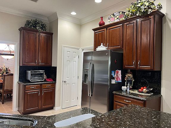 2nd image of 6901 SW 84th Dr