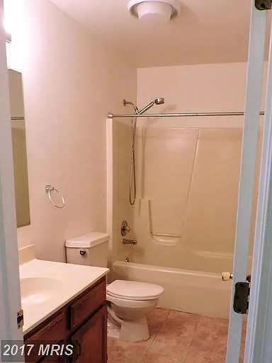 2434 Dunmore Ct — Photo 27