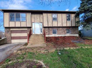 5366 Imperial Dr, Richton Park, IL 60471