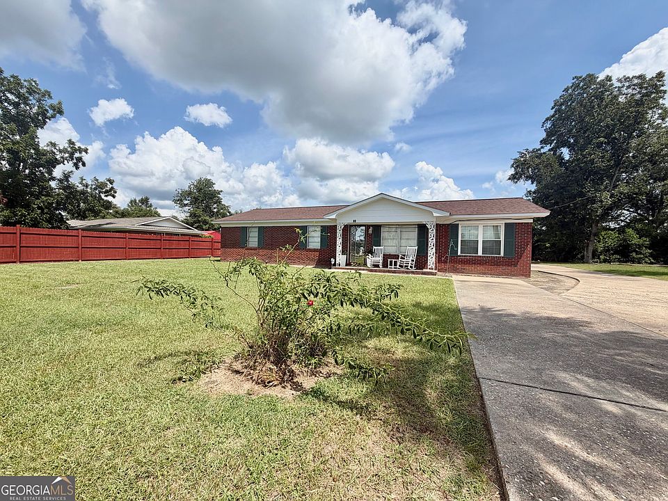 1st image of 76 Burketts Ferry Rd