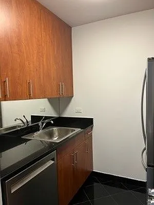 Rented by Solow Realty | media 19