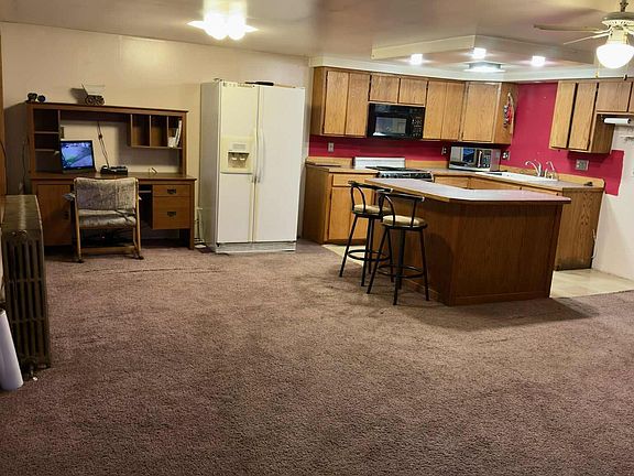 3rd image of 1066 Lakloey Dr