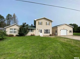 607 Glenway Ave, Knoxville, IL 61448