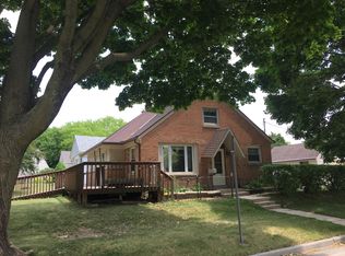 10541 W Everett Cir, West Allis, WI 53214