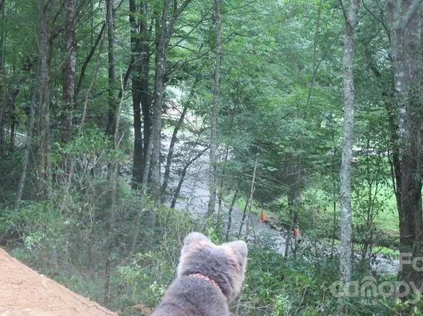9 McCracken Rd, Bryson City, NC 28713