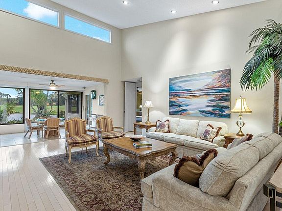 5th image of 20 Brentwood Drive