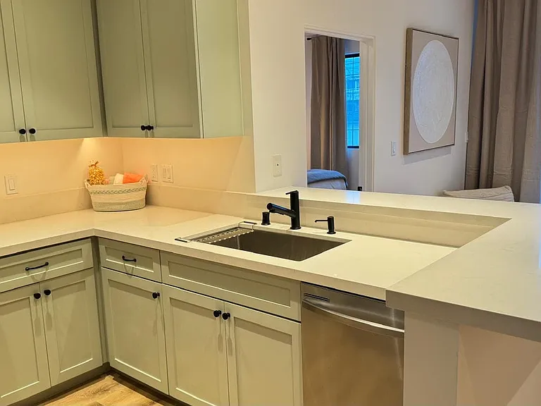 1744 Butler Ave #205 — Photo 30