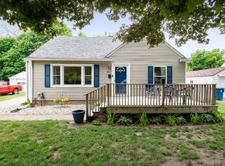 911 Clearview St, Kalamazoo, MI 49048
