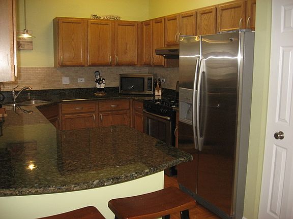 4th image of 1089 Kingston Ct