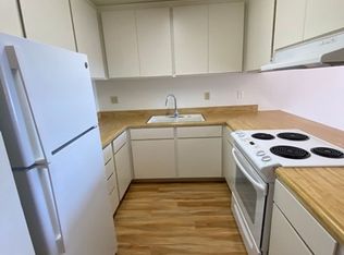 215 N Broadway St APT 11, Orcutt, CA 93455