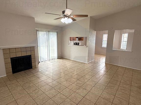 4th image of 439 Jones St