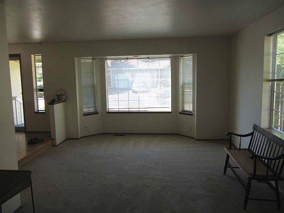 4th image of 10788 Hampton Ave NW