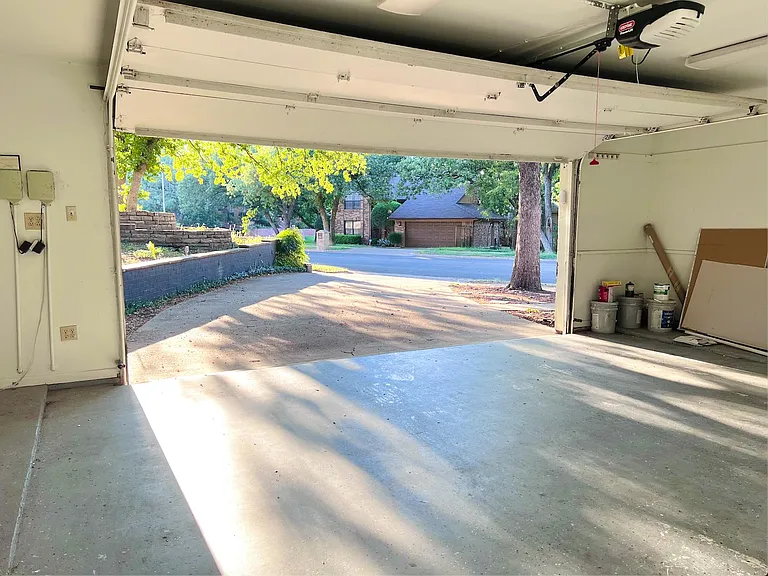 2615 Winding Hollow Ln — Photo 26