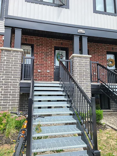 160 Rochefort St #D6 Photo 1