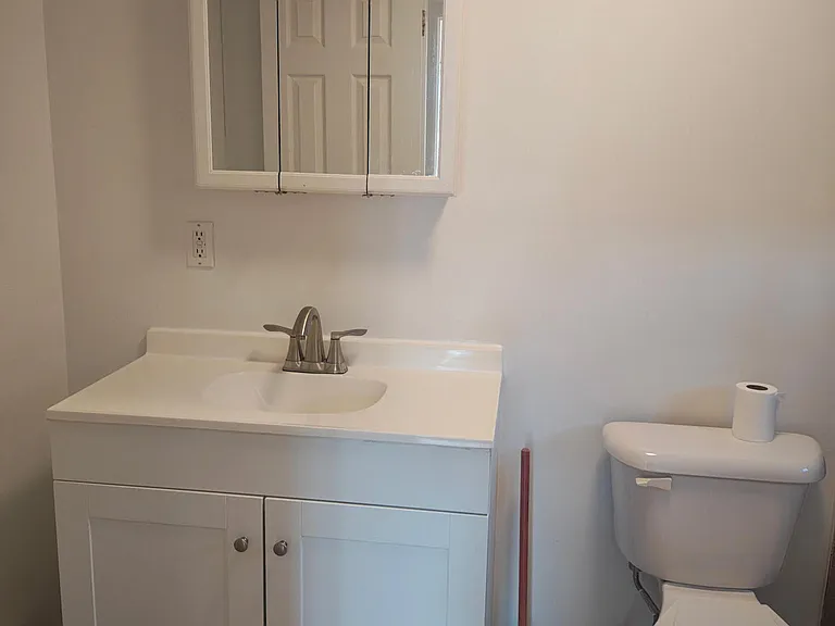 263 Simonson Ave — Photo 7