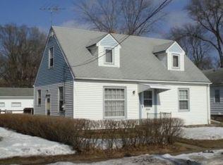 229 Charles St, Waterloo, IA 50703