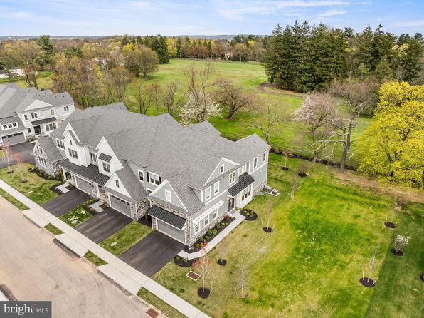 6170 Argos Dr, Blue Bell, PA 19422