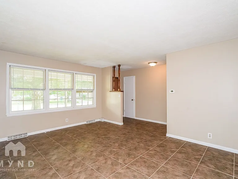 1258 E Edgewood St — Photo 8