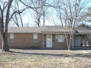 410 S 43rd St, Van Buren, AR 72956
