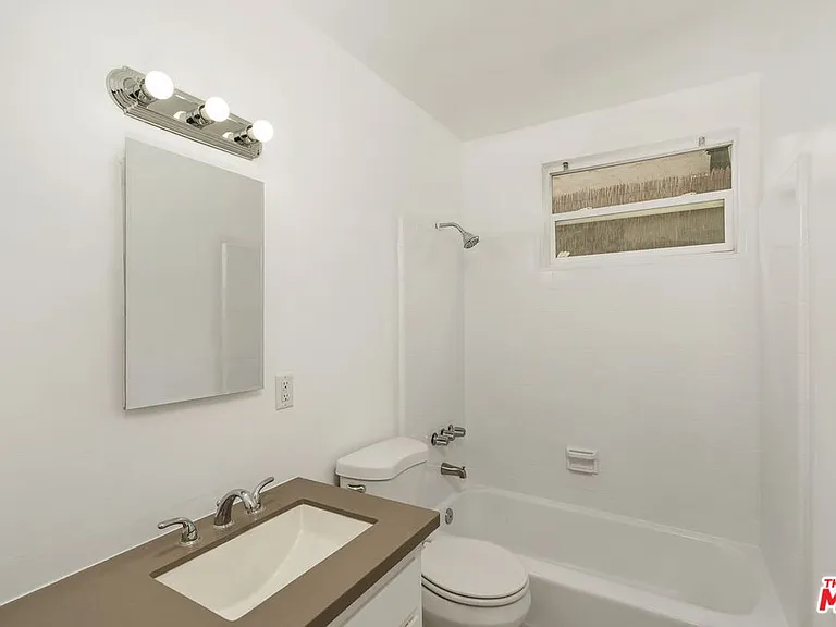 7550 Fountain Ave #2 — Photo 12