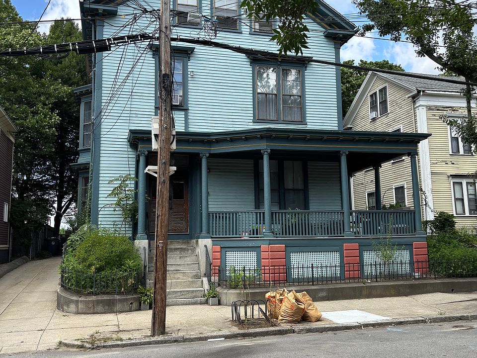 1st image of 89 Oak St #1