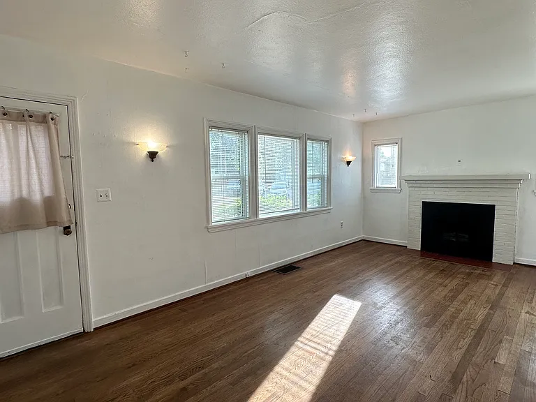 701 Cottage St NE #701 — Photo 4