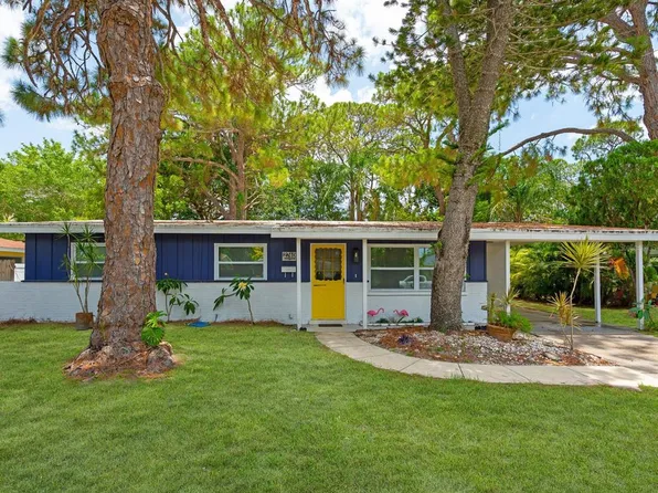 2740 Bruce Ln, Sarasota, FL 34237