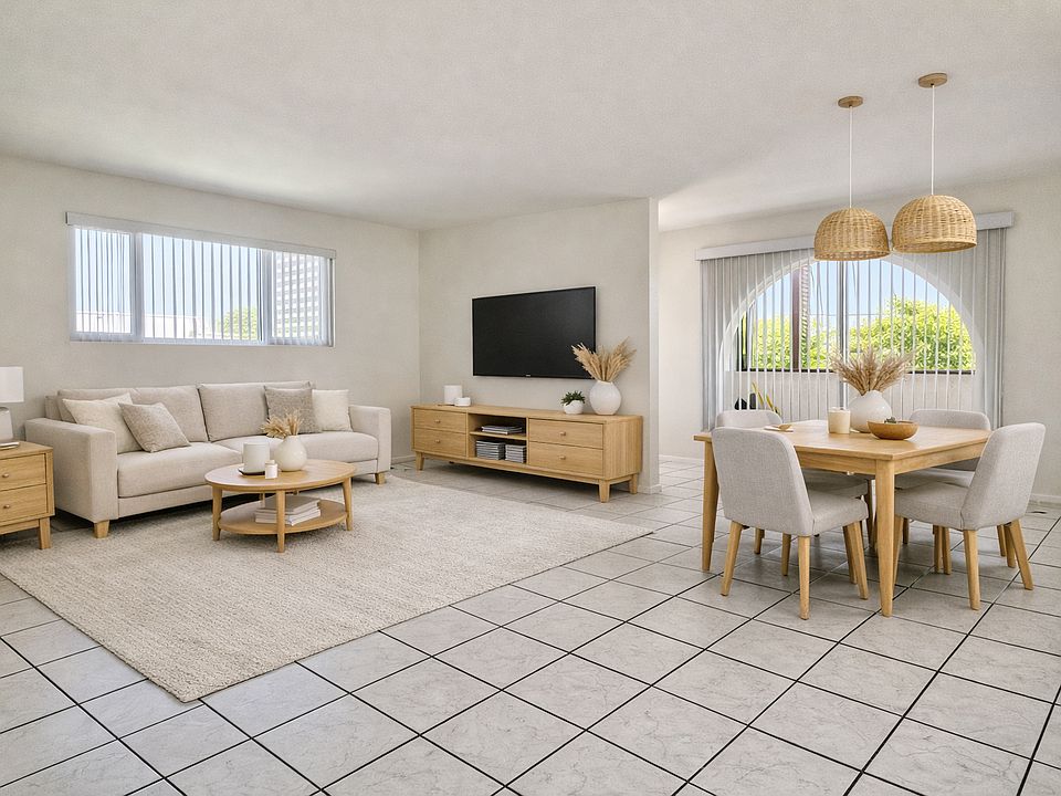 1st image of 17171 Elm Ln #2
