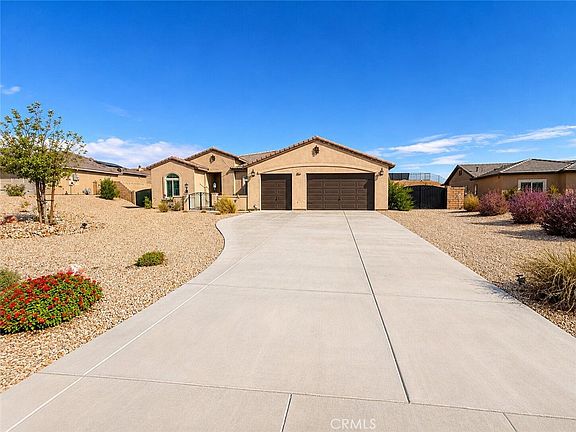 3rd image of 19409 Javelina Rd