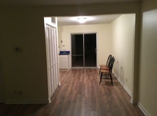115 N College Dr, Sterling, VA 20164