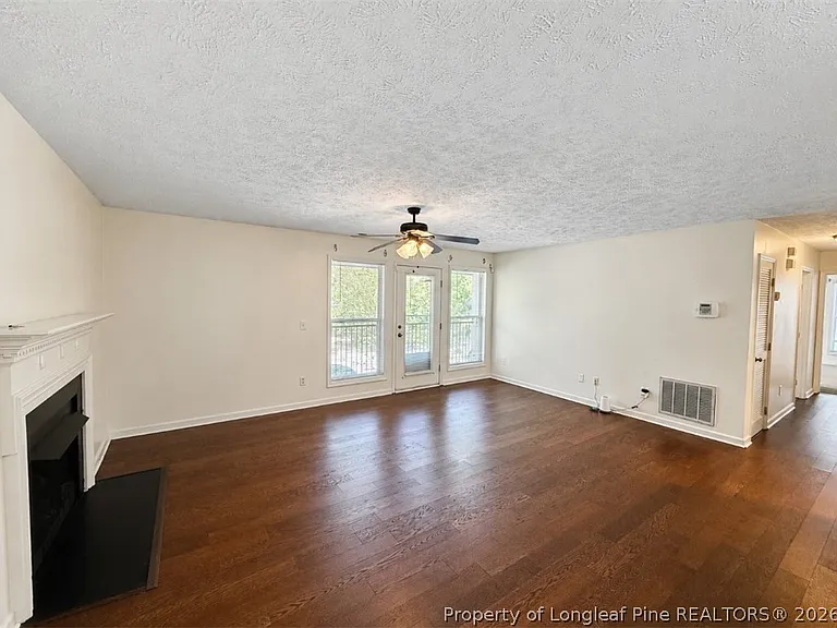 1921 Sardonyx Rd #4 — Photo 3