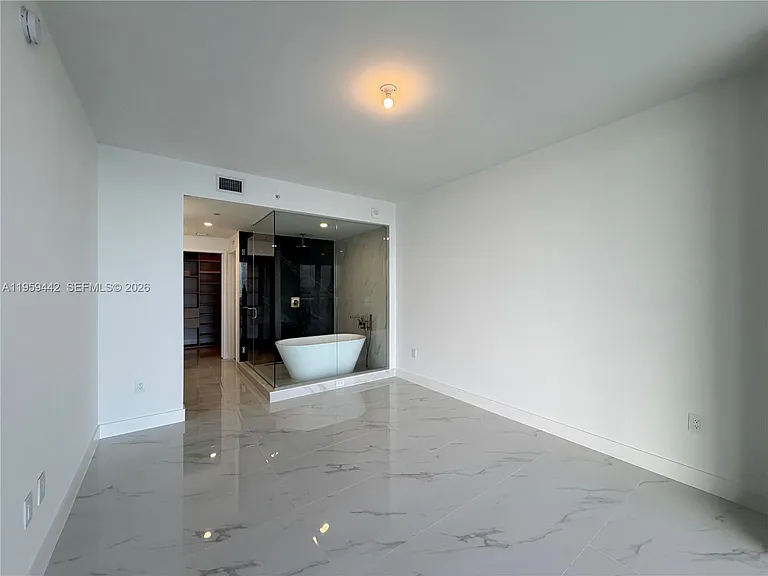 700 NE 24th St #3503 — Photo 12