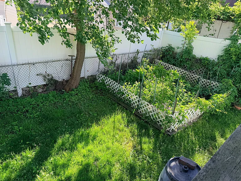 278 Willis Ave — Photo 19