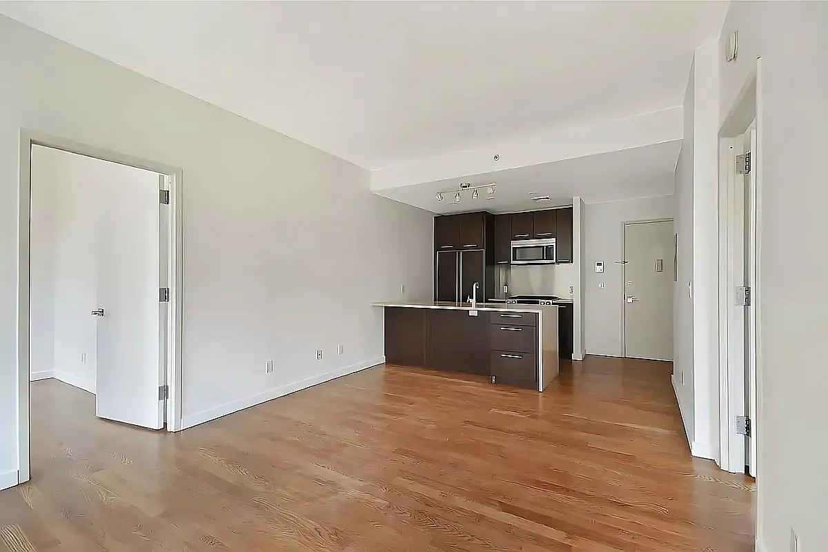 342 East 110th Street — Photo 2