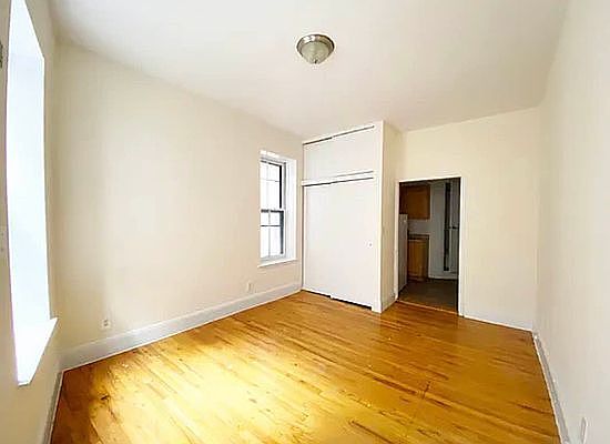 1st image of 325 Bleecker St APT 3