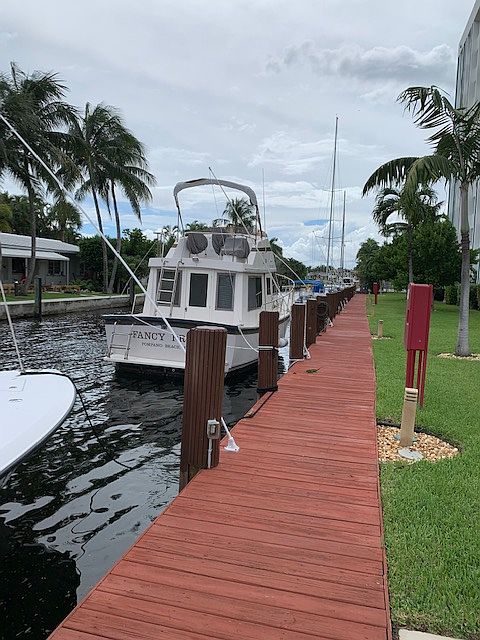 Dock