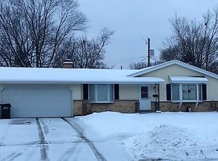 530 N 18th Ave, West Bend, WI 53090