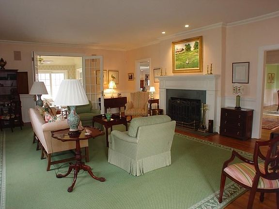 Stunning Nod Hill Colonial