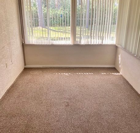5th image of 50 Francis Ln