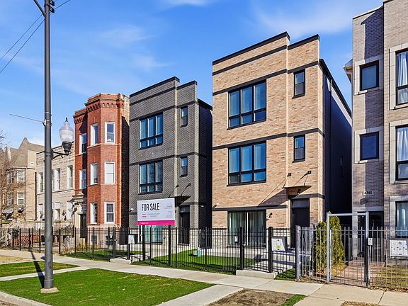 3rd image of 4739 S Indiana Ave