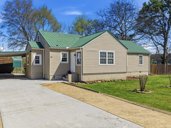 42 Warren St, Rossville, GA 30741